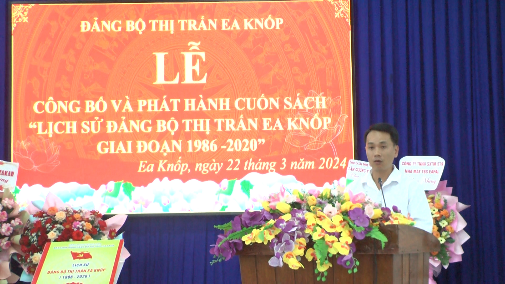 Đeo kính